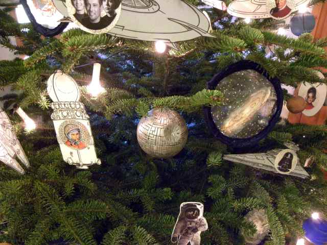 karácsonyfa űrhajó Androméda galaxis halálcsillag